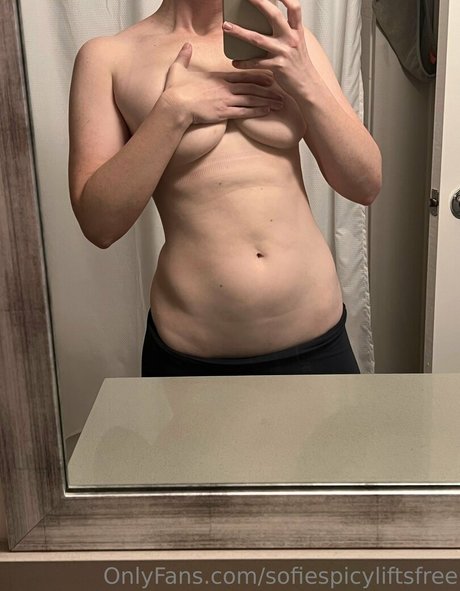 thetoplesstrainer pornstar high quality pics