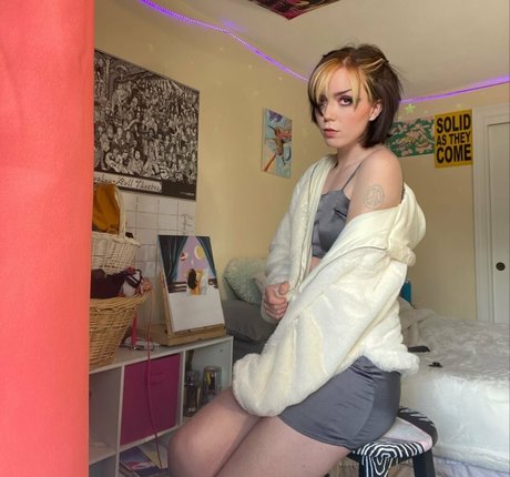 Gwencoc0 pornstar naked pics