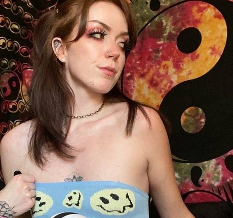 Gwencoc0 star adult image