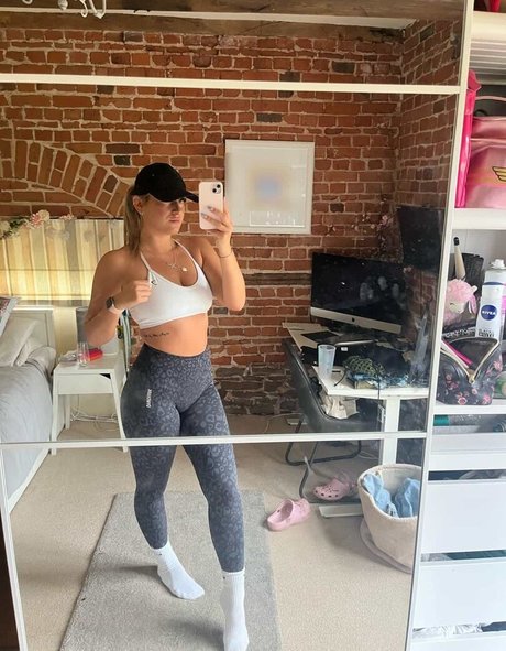 Hol Grace beautiful model archive