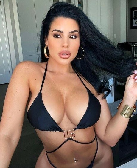 Stephanie Ball star sex photos