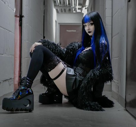 CreepyCassy pornstar sex photo