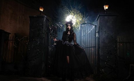 CreepyCassy model beautiful img