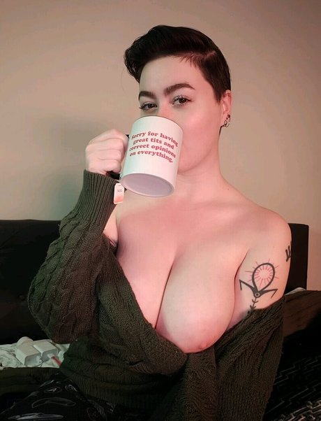 leather leggings onlyfans naked pic