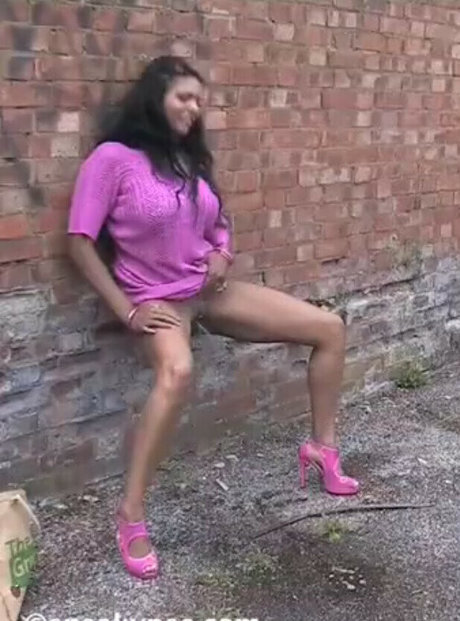 indiababexxx sexy actress pictures