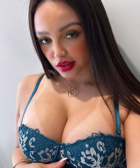 Vanessa Sanntt star perfect images