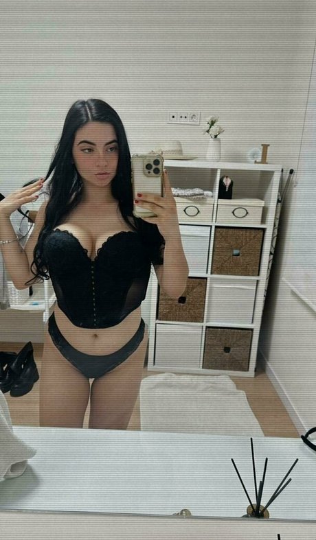 laura 62 high quality pornstar photo