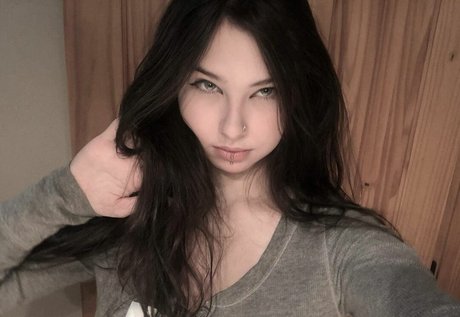 pwurfectt exclusive actress photos