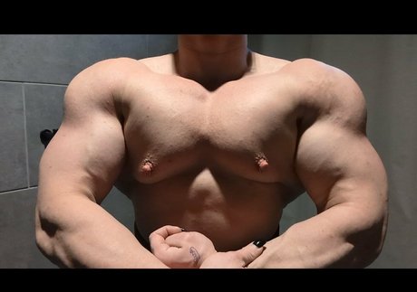 musclegeisha exclusive star galleries