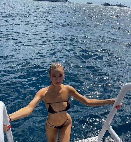 itskyrakaty pornographic star pic