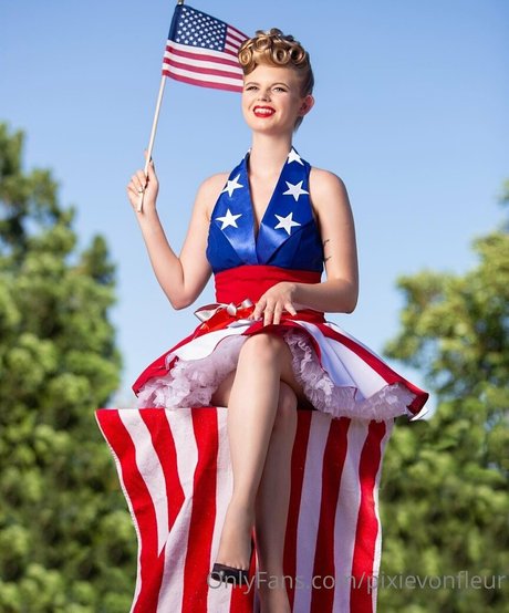 pixievonfleur art model galleries