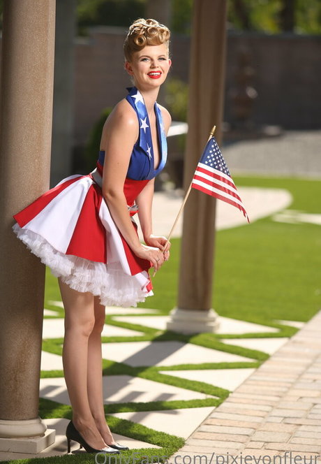 pixievonfleur naked pornstar picture