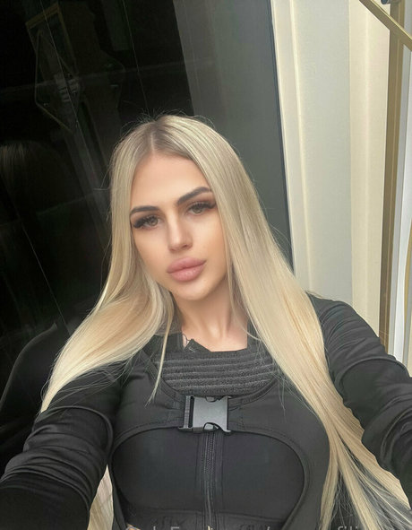 maya filinova pretty model pics