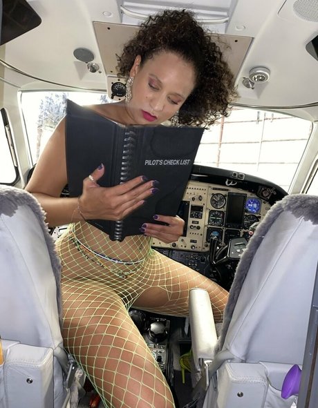 itsdatyaztho star adult pic