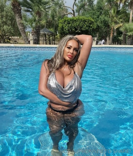 Princess Levi porn model archive