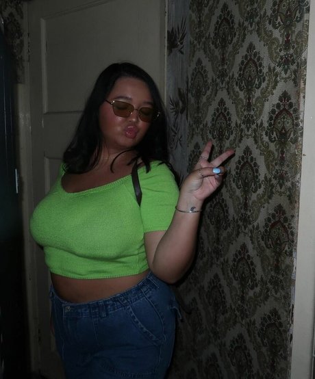 caravernon beautiful pornstar picture