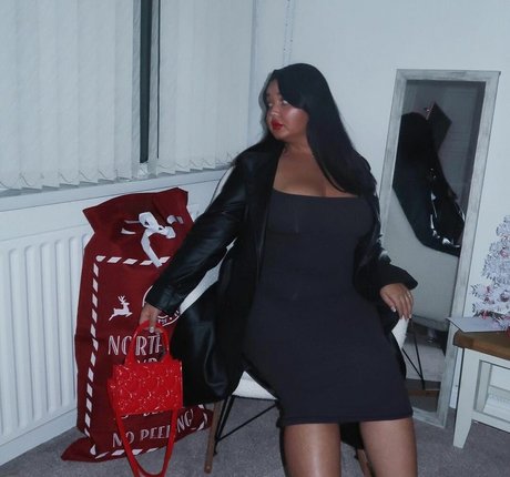 caravernon model porn pictures