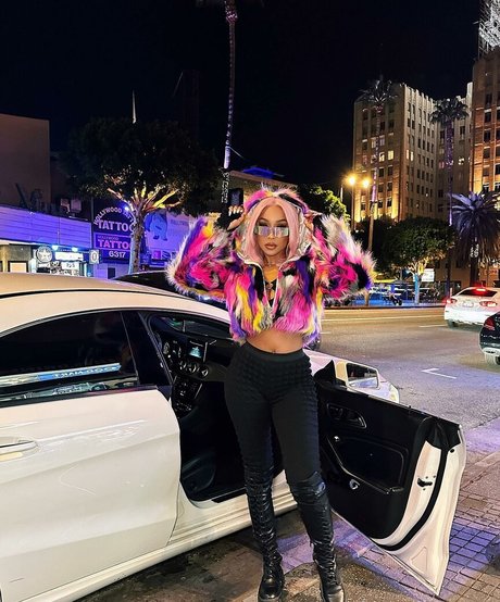 viandradunn high quality model pictures