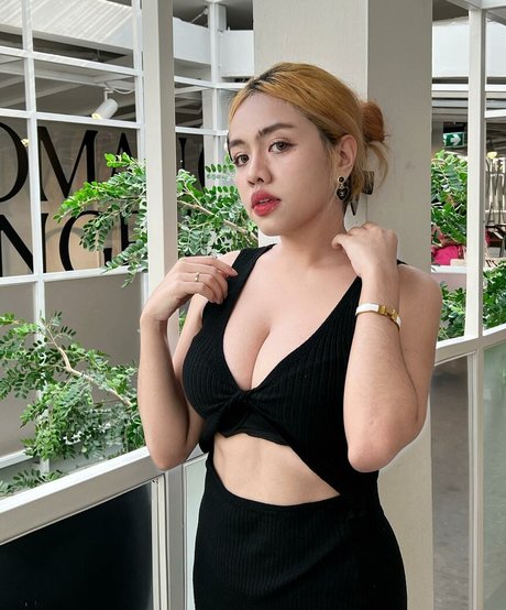 blowjob brunette onlyfans adult archive