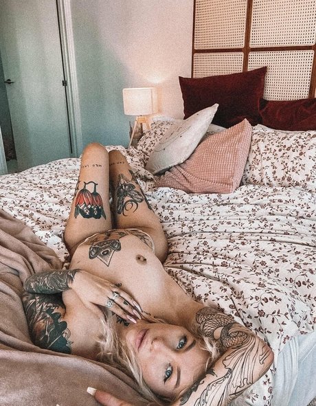 The Omen beautiful star photo