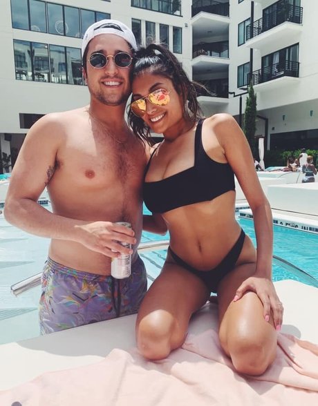 Zia Natasha Lehman sexy star photos