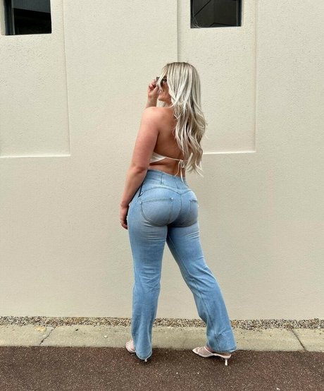 Nikita Simpson best star picture