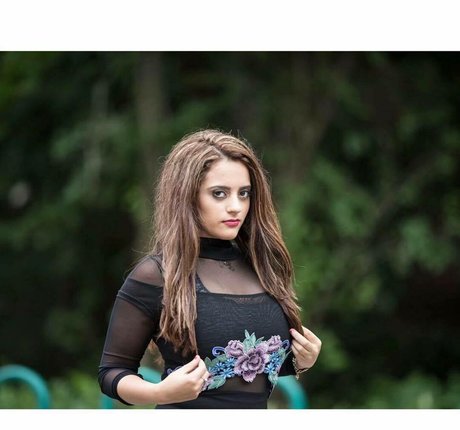 Maria Sharrad pretty pornstar pictures