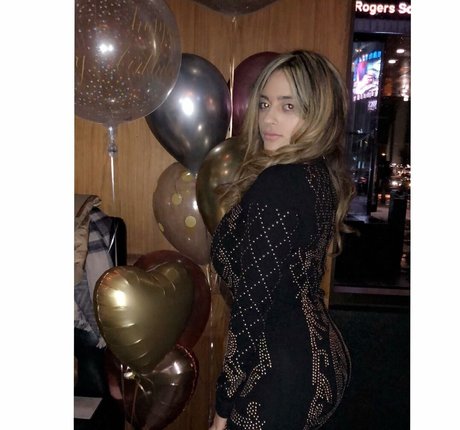 Maria Sharrad model art picture