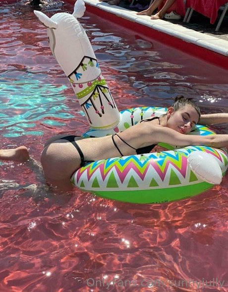 sunnyjully nude actress photos