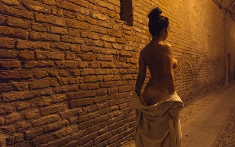 Sara Noli exclusive model img