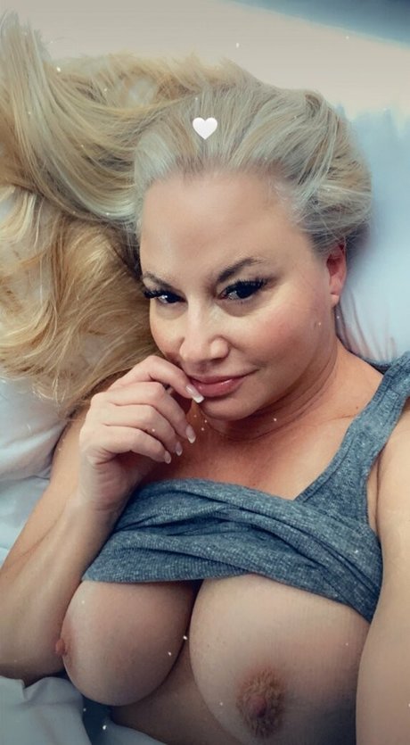 hot mature onlyfans art nude img