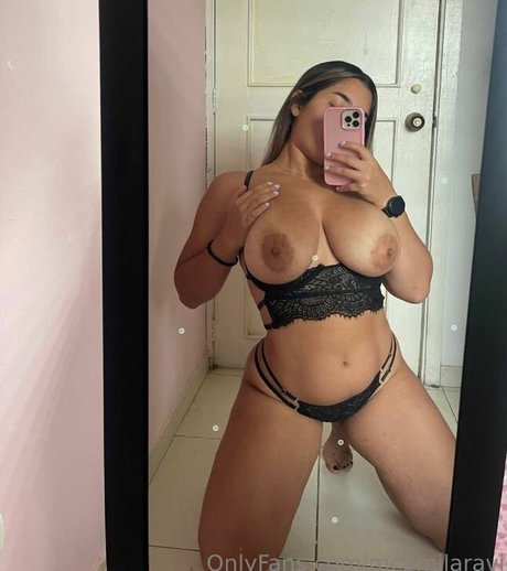 Maria Camila Ravi best model photo