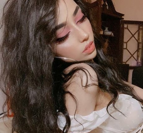 Berryswirl model nudes image