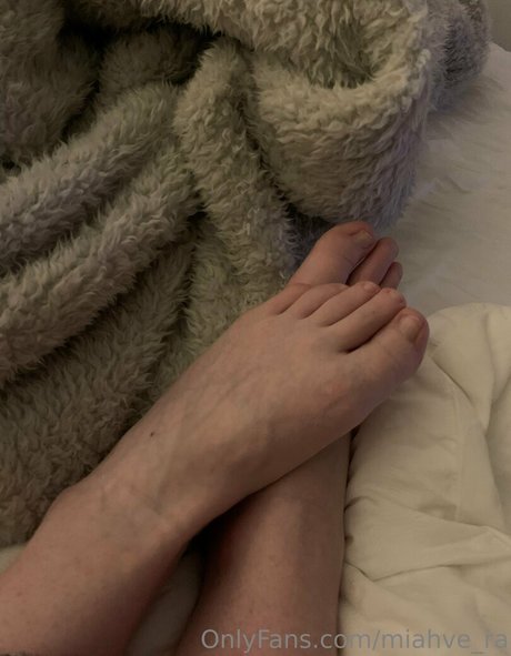 miahve ra nude actress archive