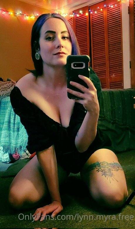 mature wife onlyfans art nude pics