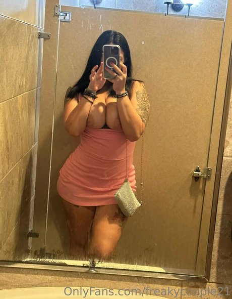freakycouple21 pornstar sex pic
