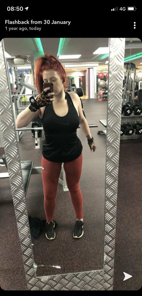 curvykgirl high quality pornstar image