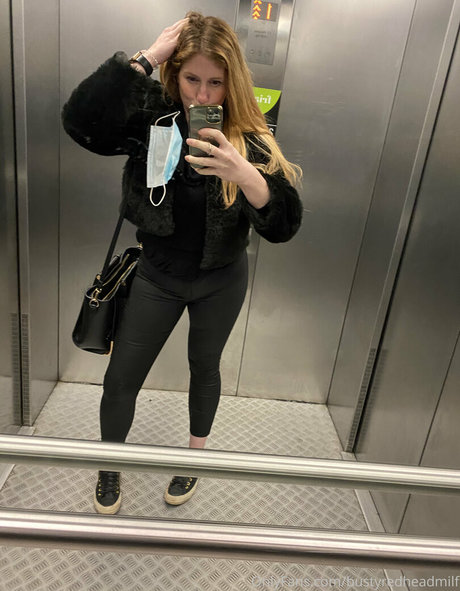 curvykgirl pornstar high quality pictures