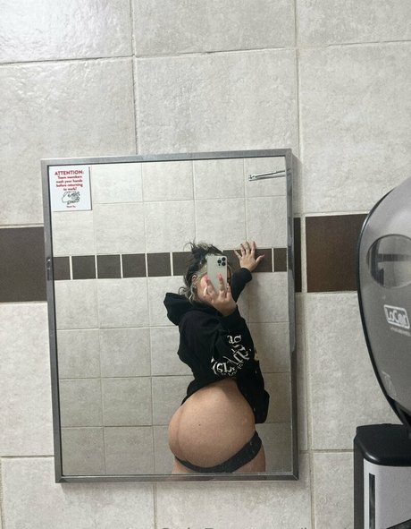 icyybabiee nude pornstar galleries