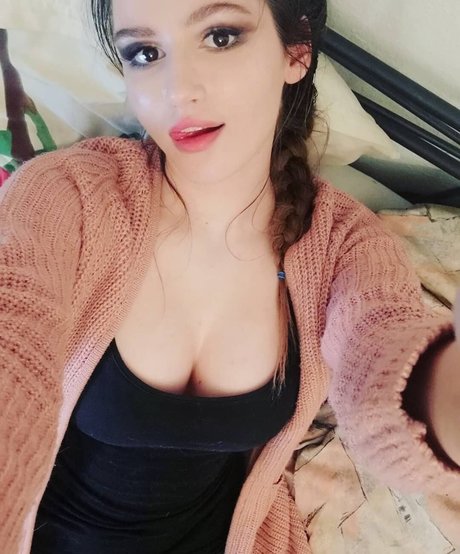 busty solo onlyfans sexy nudes images