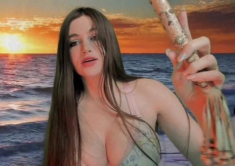 Pelagea ASMR model top picture