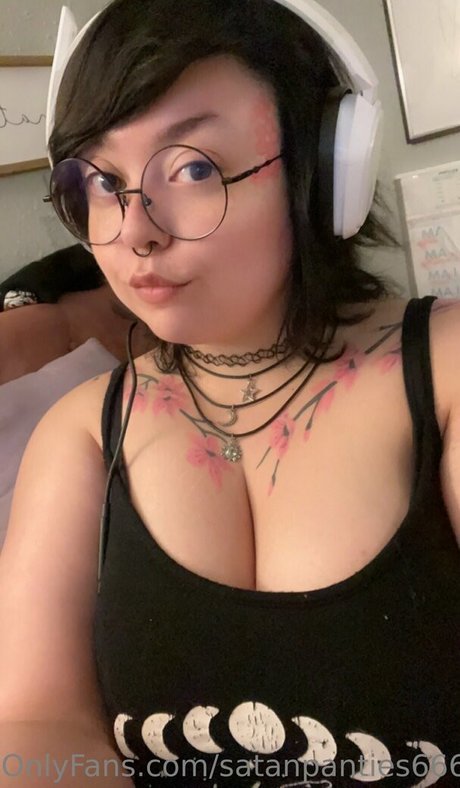 blowjob brunette onlyfans xxx pic