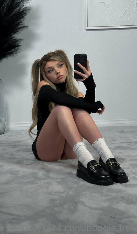 horny nurse onlyfans sexy naked pic