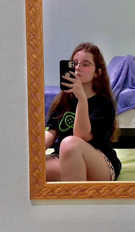 Julihcsgo model nudes pic