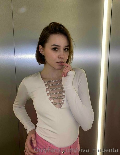 viva magenta pretty model pics