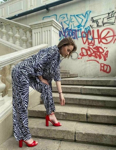 viva magenta xxx actress image