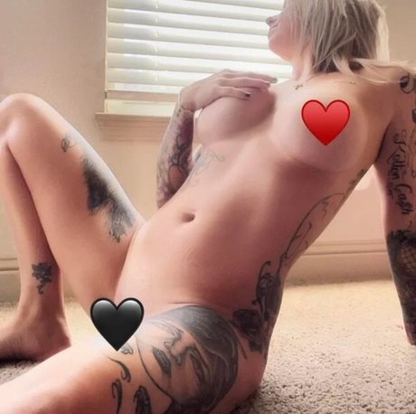 Highonblondie star adult photo