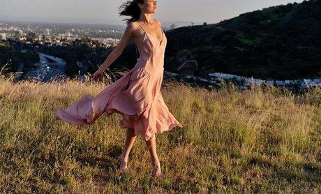 Lili Simmons high quality model pictures