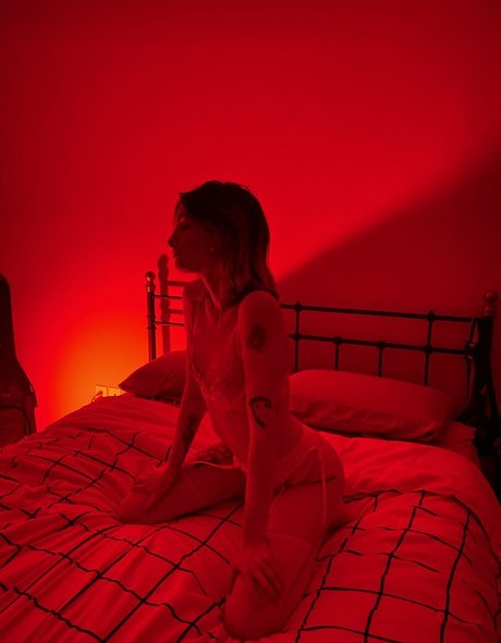 artsybaby star top img