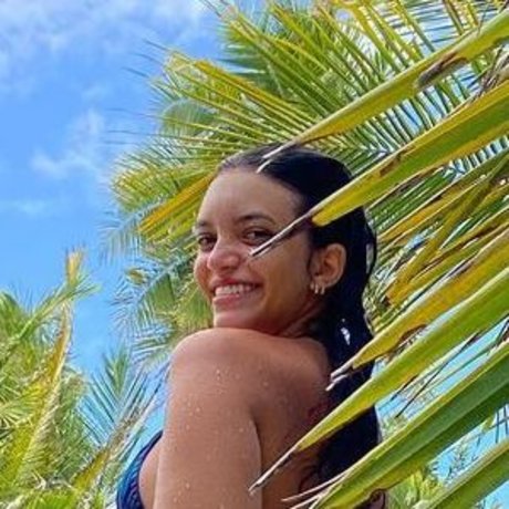 Debora Aladim adult model images